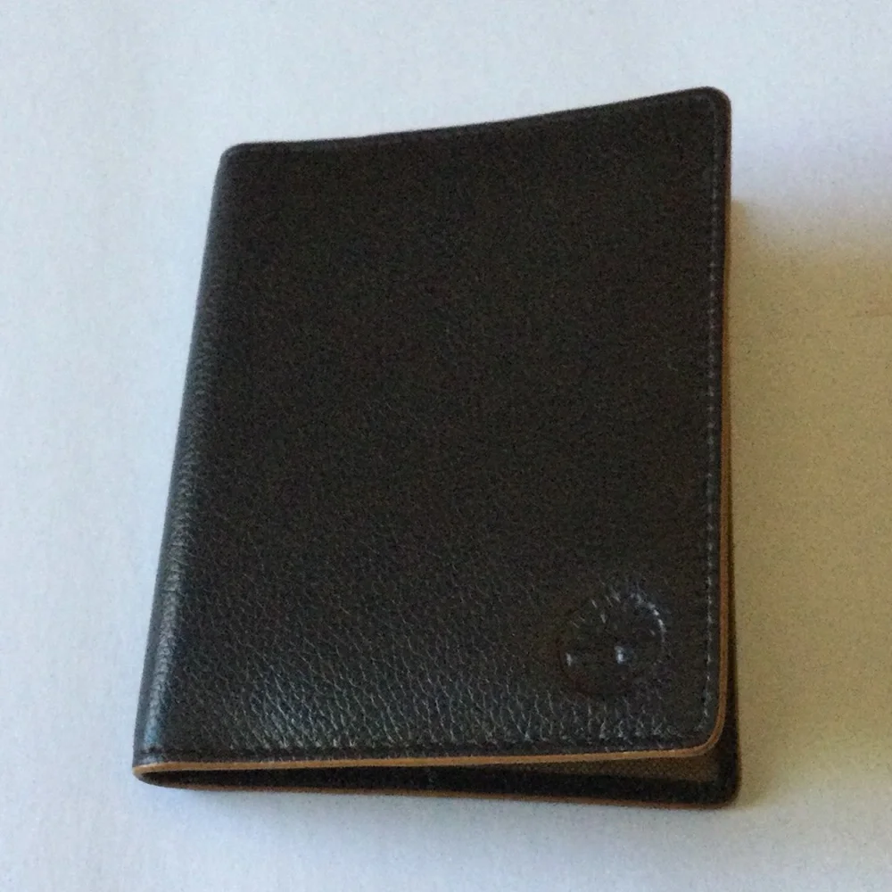 TIMBERLAND LEATHER PASSPORT HOLDER CASE BROWN NWOT